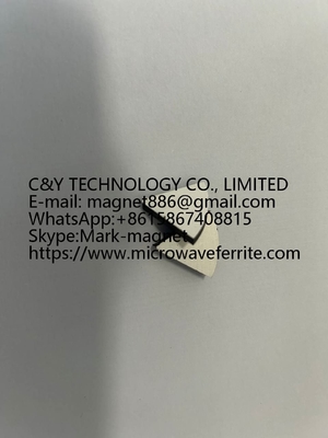 Stability Microwave Ferrite / Substrate Custom Shape 400-5000Gs Magnetization 10-600Oe Resonance