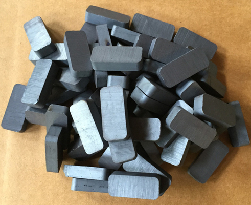 F30X10X5 anisotropic molding press ferrite small square magnet